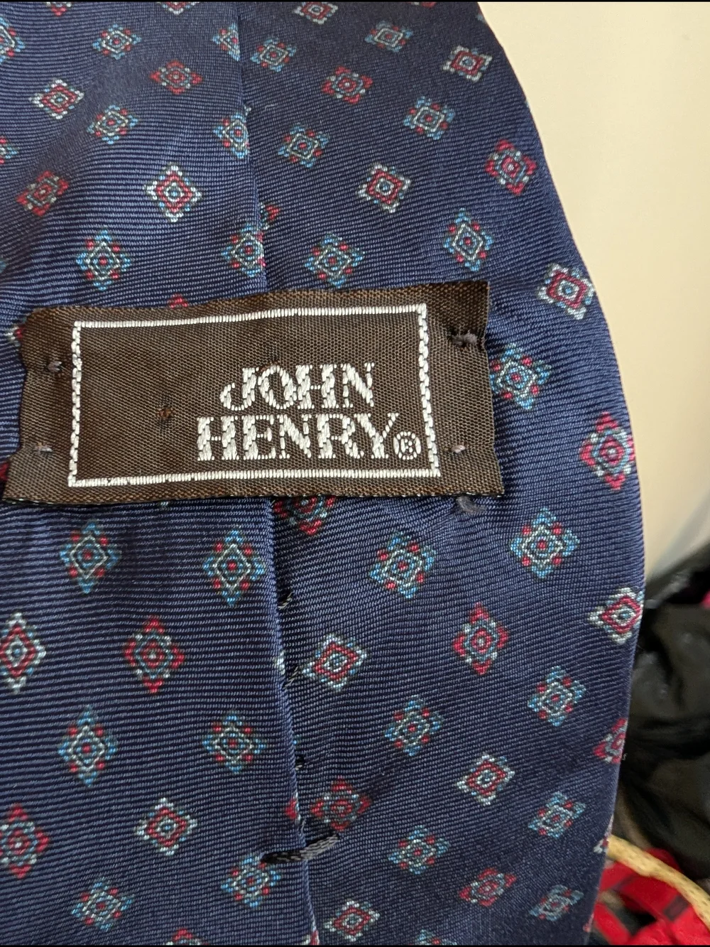 John Henry Tie Navy Blue‎ Geometric Diamond Medallion 100% Silk Made in USA